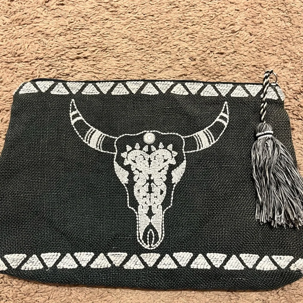 Western zipper pouch